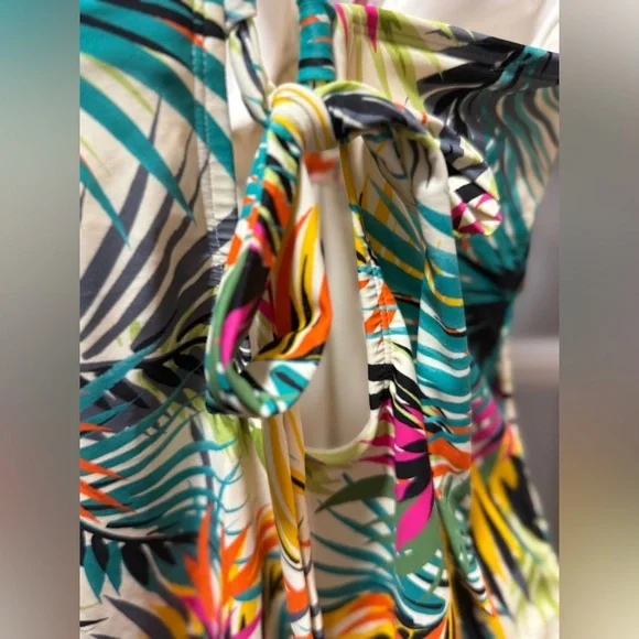 NWOT Shade & Shore Women's Plunge Ring Detail Swimsuit-Multi Tropical Print - Picture 12 of 13